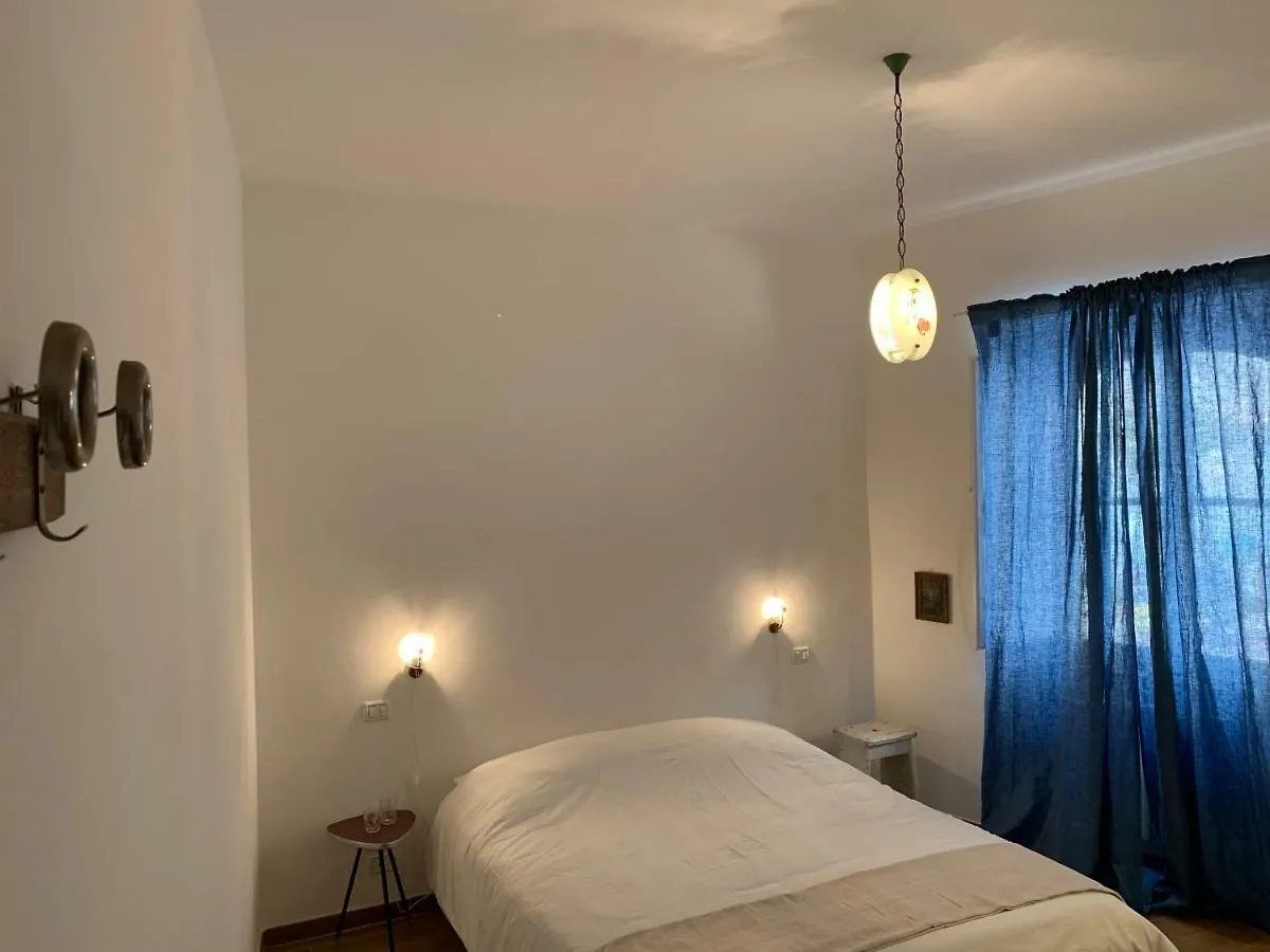 Room En Suite La Corte Assisi 2*,  Italië