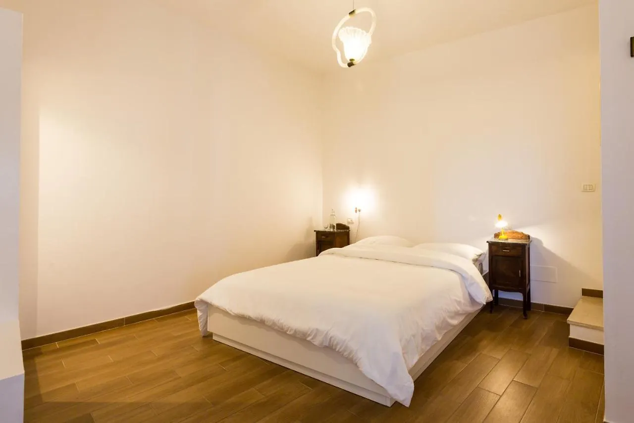 Room En Suite La Corte Assisi 2*,  Italië